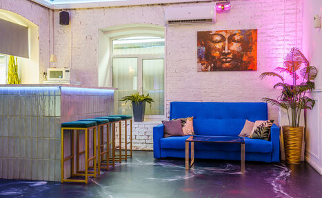 Арендовать Уютный лофт с отдельным входом и внутренним двором с барбекю