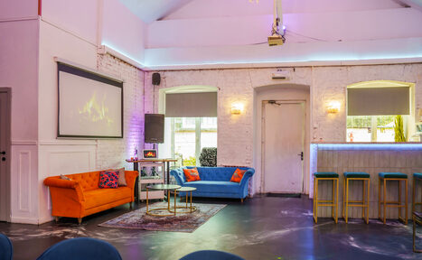 Арендовать Уютный лофт с отдельным входом и внутренним двором с барбекю