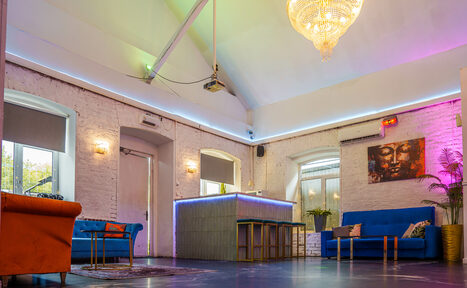 Арендовать Уютный лофт с отдельным входом и внутренним двором с барбекю