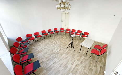 Арендовать Светлый конференц-зал