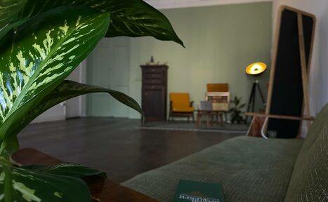 Арендовать 4SaintsPlace (4СэйнтсПлэйс). Авторский лофт с балконом и видом на реку