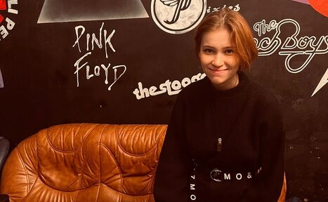 Арендовать Топчик Лаундж зона с балконом 