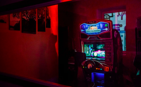 Арендовать EmpireLoft Лофт с зеркальным потолком