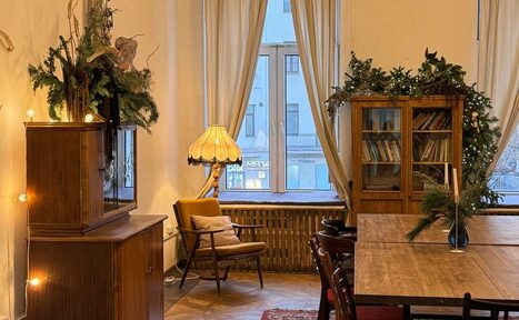 Арендовать Уютное пространство с большими окнами 