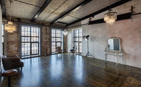 Арендовать R2Photos Лофт с панорамными окнами