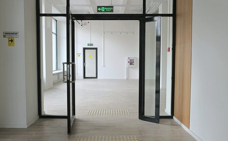 Арендовать Зал для лекций, тренингов и маркетов