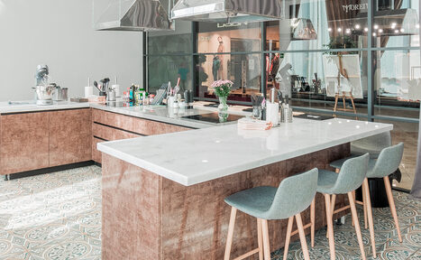 Арендовать Вкусотеррия Современный лофт с кухней