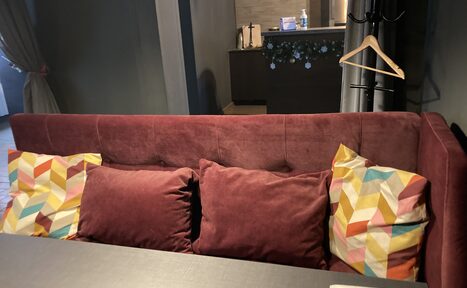 Арендовать Яркий лаундж паб под закрытие