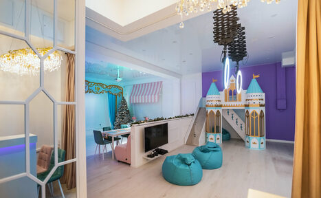 Арендовать Светлое пространство в ярких красках