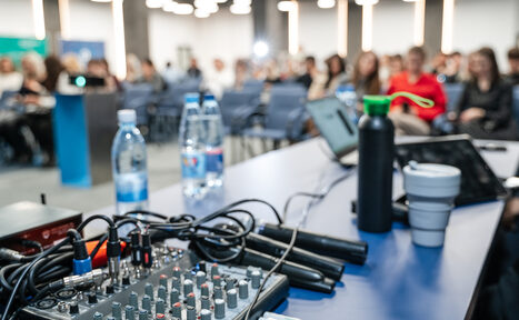 Арендовать Просторный конферец-зал