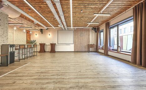 Арендовать Loft Lodge 8. Яркий зал со светомузыкой