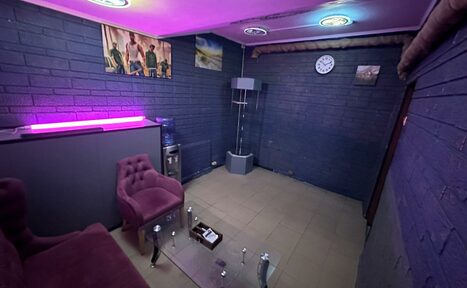 Арендовать B-13 Bar and Lounge