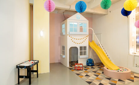 Арендовать Бейби зал с горкой