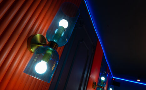 Арендовать N-Joy Яркий лофт-зал