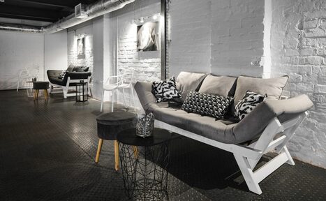 Арендовать Casa Picassa. Огюст Роден Дизайнерский двухуровневый зал