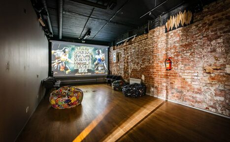 Арендовать Loft YesNot (Лофт ЙесНот). Двухэтажный лофт для различных мероприятий