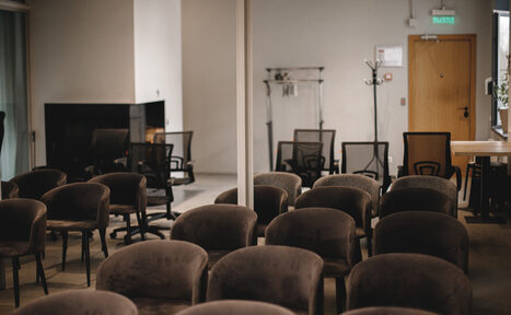 Арендовать Loft YesNot (Лофт ЙесНот). Пространство для мероприятий с камином для выступлений