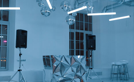 Арендовать Wow Place Loft. Mr White (Вау Плейс Лофт. Мистер Уайт). Белый дизайнерский зал