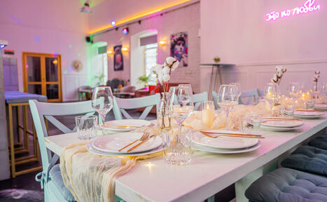 Арендовать Просторный лофт с верандой и внутренним двориком