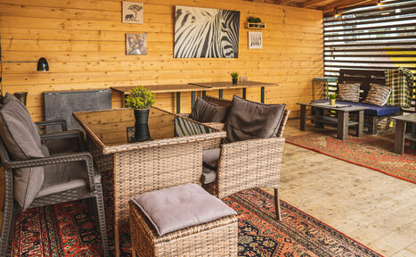 Арендовать Просторный лофт с верандой и внутренним двориком