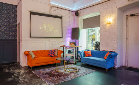 Арендовать Просторный лофт с верандой и внутренним двориком