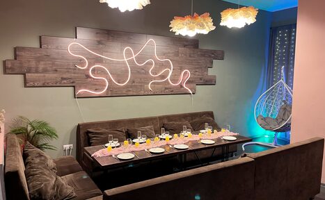 Арендовать Уютный лофт-зал с красивым видом