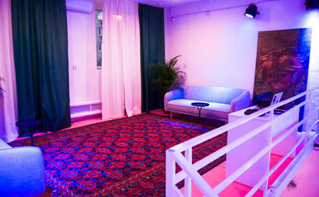 Арендовать Hall 14. Атмосферный лофт с верандой