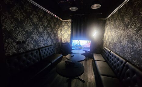 Арендовать Типичный Питер. ВИП лофт -зал