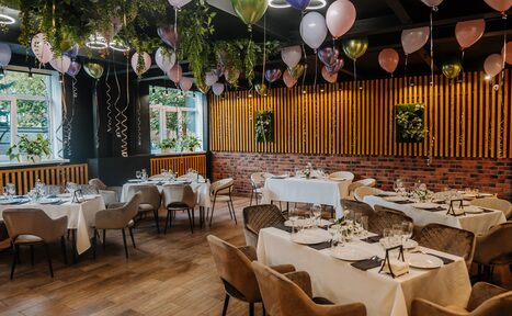 Арендовать Красочный зал при отеле