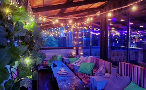 Арендовать Атмосферное пространство с верандой и мангалом в Отрадном