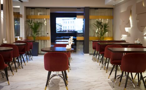 Арендовать Статский Советник. Зал для небольшой компании