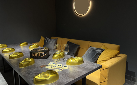 Арендовать Атмосферный зал с караоке