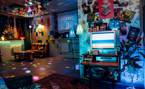 Арендовать Зал "PIXELS". Яркая площадка в стилистике 90-х