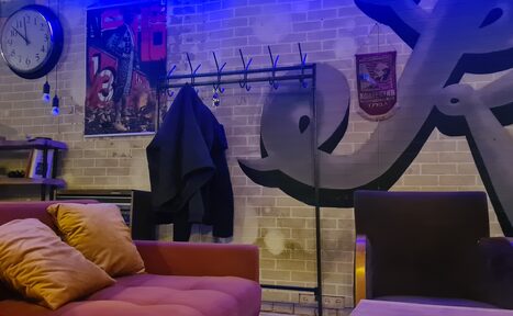 Арендовать Дымино Lounge Просторный лофт-бар на Пятницком шоссе