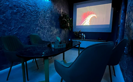 Арендовать Небольшой атмосферный зал