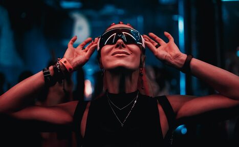 Арендовать BarFly. Просторный клубный лофт