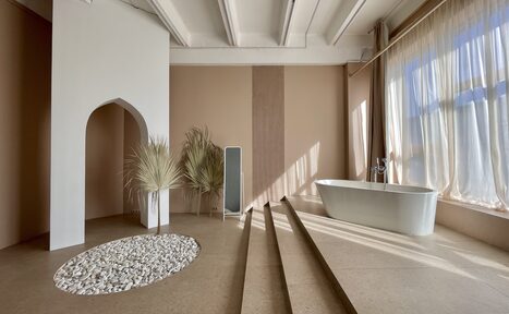 Арендовать Светлый зал в бежевых тонах