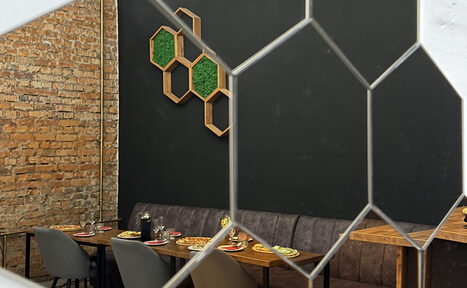 Арендовать Лофт малый. Яркий лофт-зал