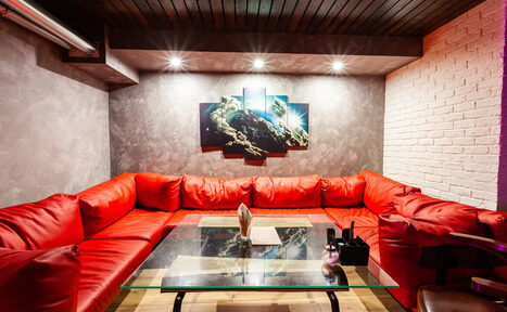 Арендовать Стильный бар 