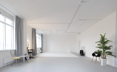 Арендовать Просторный студия с циклорамой