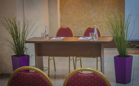 Арендовать Конференц-зал в отеле Аура