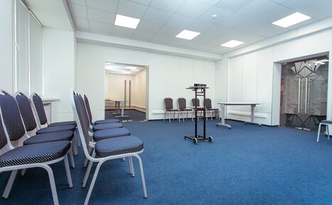 Арендовать Зал с проектором