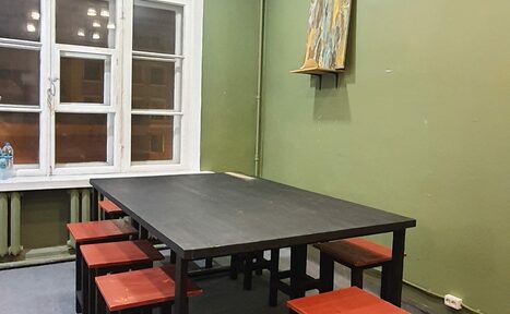 Арендовать Зеленая комната 20 кв. м с камином и фонтаном