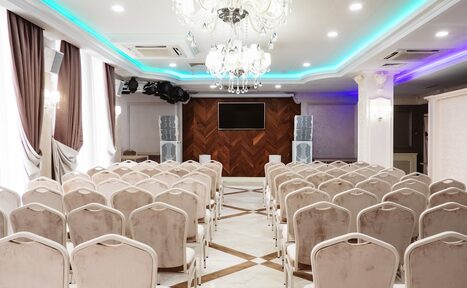 Арендовать Светлый конференц-зал