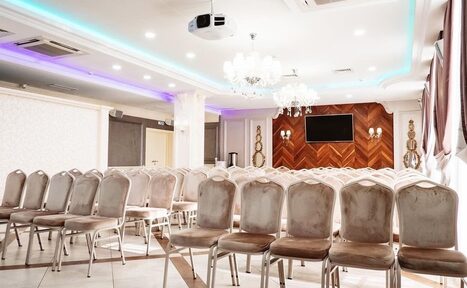 Арендовать Светлый конференц-зал