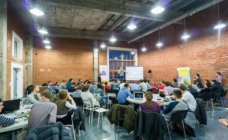 Арендовать Огромный конференц-зал
