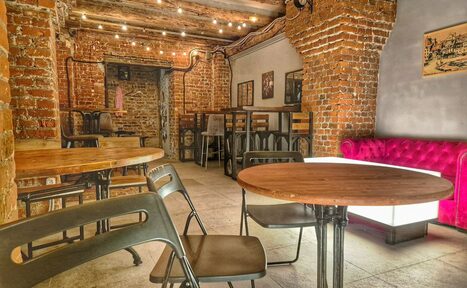 Арендовать Уютный лофт со сценой