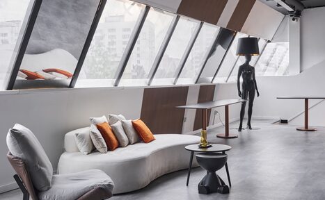 Арендовать Мусс Лофт. Светлый лофт с верандой на крыше