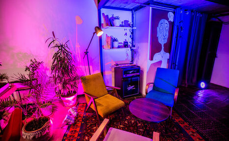 Арендовать Дизайнерское двухуровневое пространство