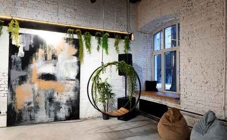 Арендовать Clever Loft (Клевер лофт). Лофт в эко-стиле с большими окнами и выходом на веранду